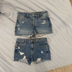 Old Navy shorts - size 4